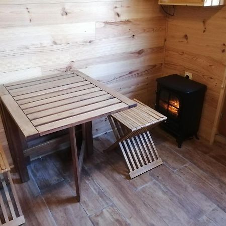 Patrice Et Chrstel Cabane En Bois Chatuzange-le-Goubet Luaran gambar